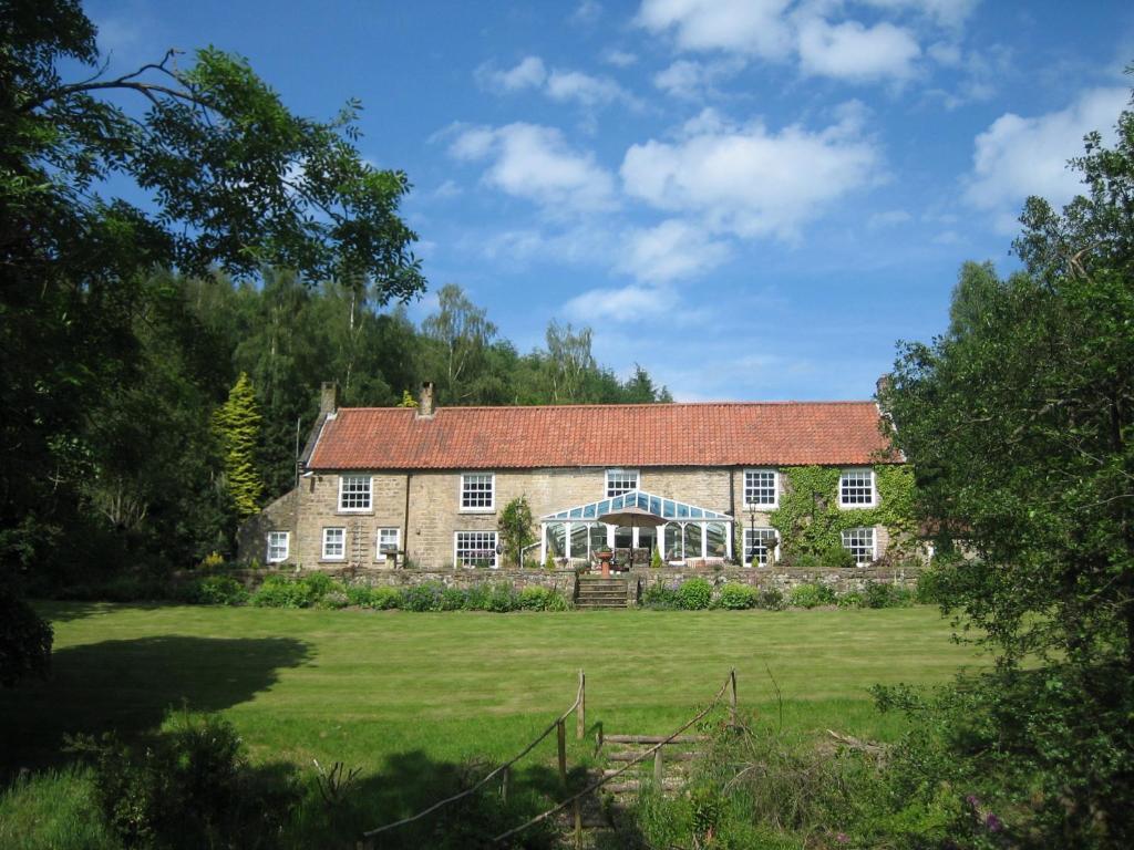 High Dalby House & Cottages Levisham Экстерьер фото